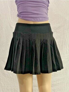 Vital Life Black Pleated Tennis Skirt Women’s Medium Athletic Skirt with Shorts